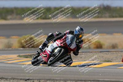 media/Oct-08-2022-SoCal Trackdays (Sat) [[1fc3beec89]]/Turn 14 (1050am)/